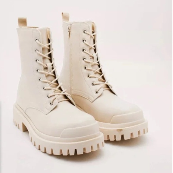 Nasty Gal Beige Combat Boots - Picture 1 of 4